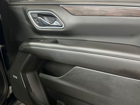 Used 2021 Chevrolet Tahoe Z71 w/ Z71 Signature Package AWD/4WD image 46