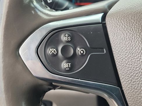 Used 2018 Chevrolet Traverse LT image 26