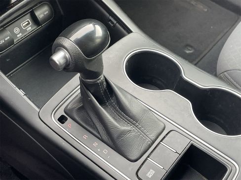 Used 2017 Kia Sorento LX image 28