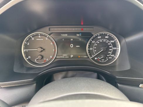 Used 2024 Mitsubishi Outlander SE Black Edition image 34