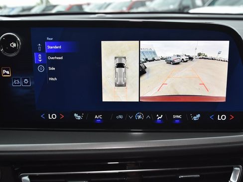 New 2026 Chevrolet Traverse LT w/ Driver Confidence Package image 22