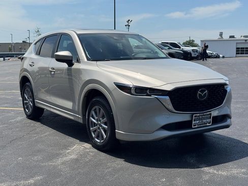 Used 2025 MAZDA CX-5 AWD 2.5 S w/ Preferred Package image 2