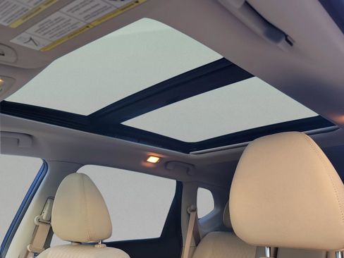 Used 2018 Nissan Rogue SV w/ Sun & Sound Touring Package image 34