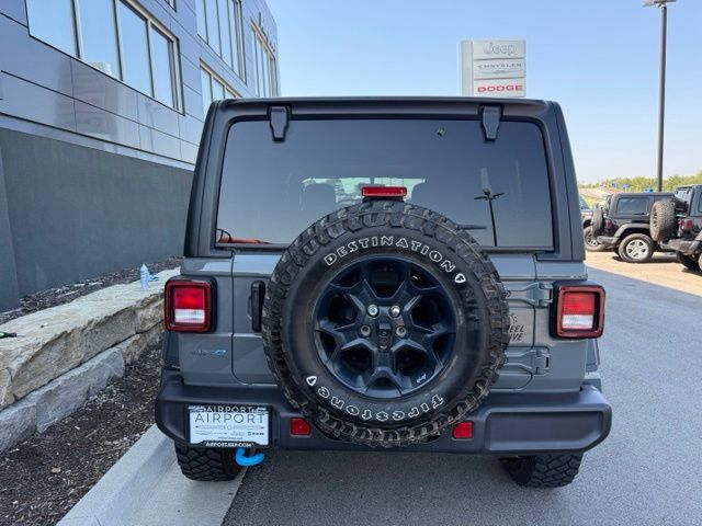 Used 2023 Jeep Wrangler Unlimited w/ Cold Weather Group AWD/4WD image 4