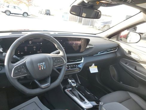 Used 2025 Buick Envista Avenir image 27