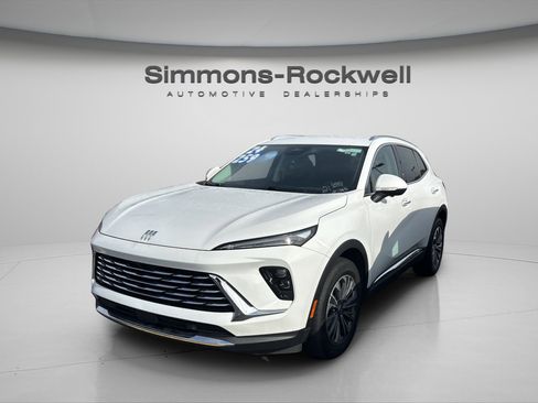 Used 2024 Buick Envision Preferred image 3