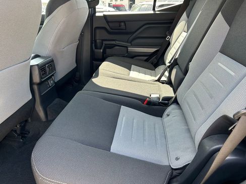 Used 2025 Toyota 4Runner TRD Off-Road image 17