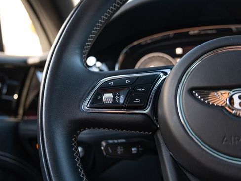 Used 2021 Bentley Bentayga Speed AWD/4WD image 8