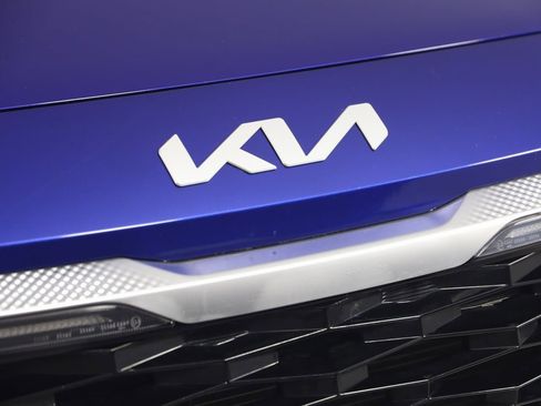 Used 2023 Kia Seltos EX image 16