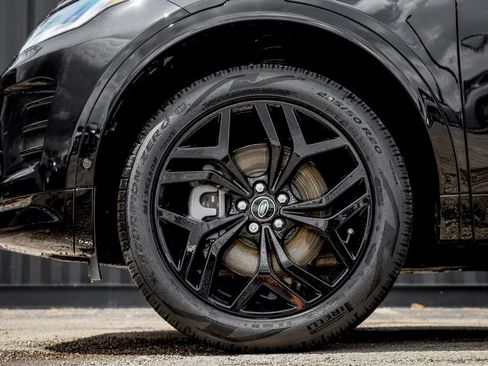 New 2026 Land Rover Discovery Sport Landmark AWD/4WD image 4