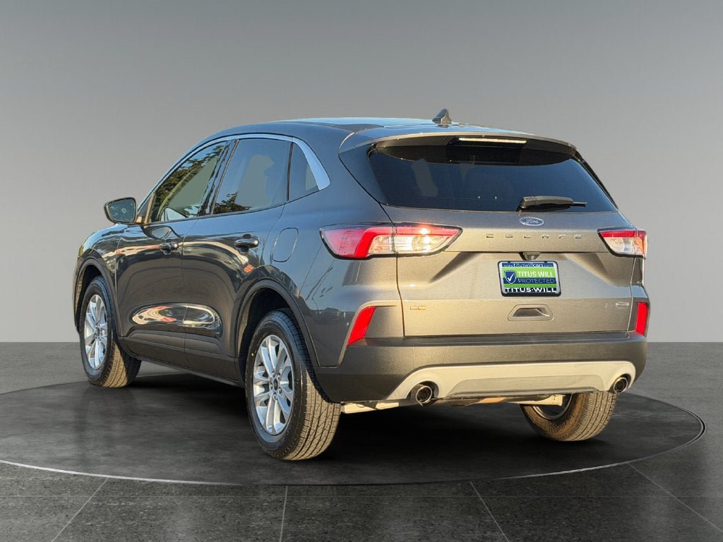 Used 2022 Ford Escape SE FWD image 7