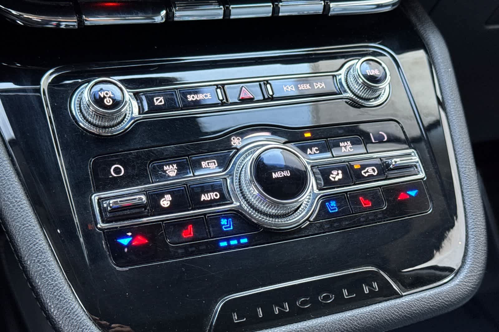 Used 2020 Lincoln Corsair AWD w/ Equipment Group 101A image 21