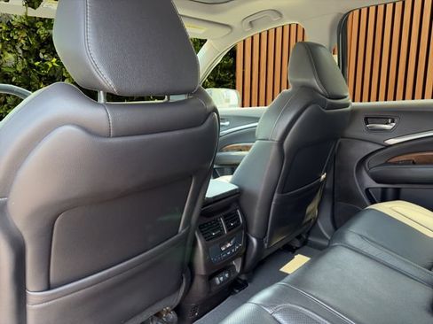 Used 2020 Acura MDX SH-AWD w/ Technology Package image 19