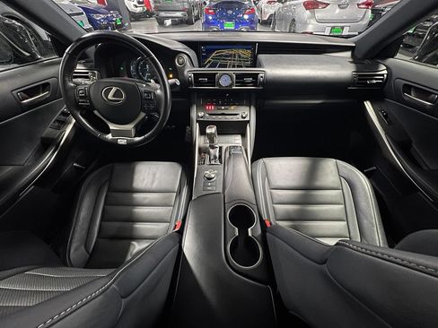 Used 2019 Lexus IS 350 F Sport w/ F Sport Package RWD image 26