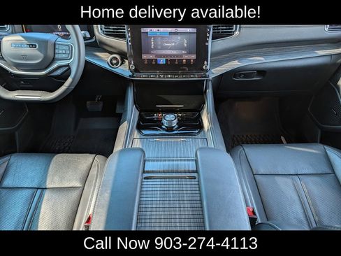 Used 2024 Jeep Wagoneer L Series II w/ Flexible Seating Group image 12