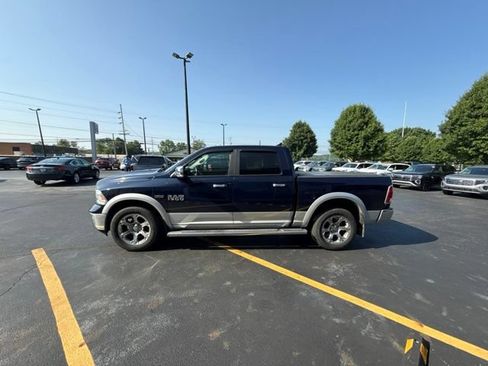 Used 2017 RAM 1500 Laramie w/ Convenience Group AWD/4WD image 4
