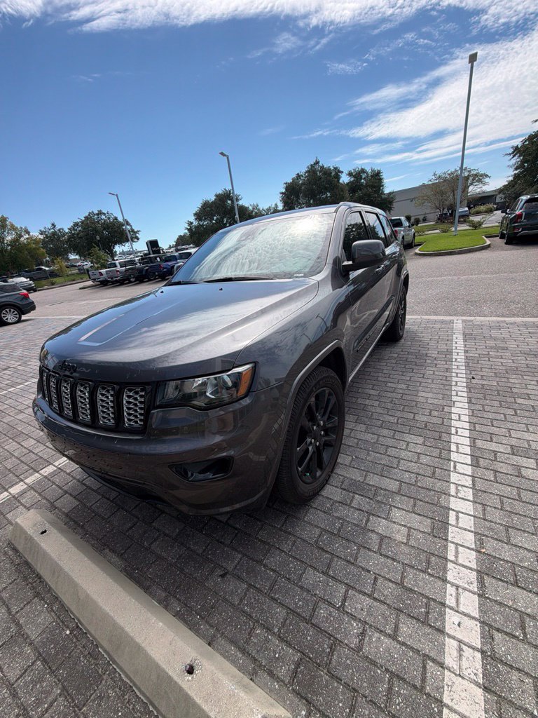 Used 2021 Jeep Grand Cherokee Laredo X RWD image 15