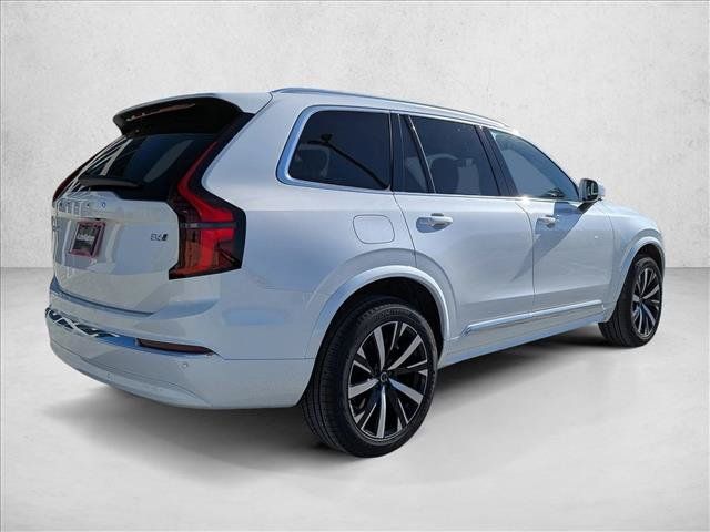 Certified 2026 Volvo XC90 B6 Core AWD/4WD image 4