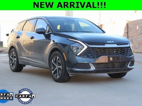 Used 2024 Kia Sportage EX image 1