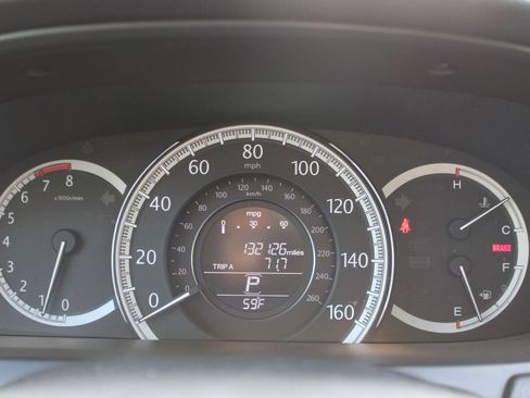 Used 2014 Honda Accord EX-L image 32