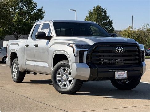 New 2026 Toyota Tundra SR image 2