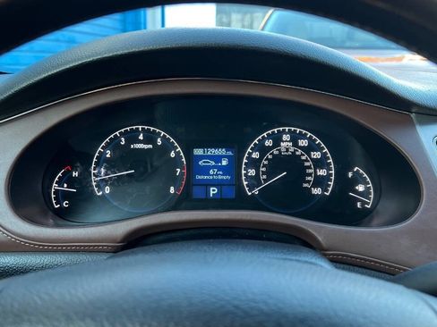 Used 2009 Hyundai Genesis 3.8 w/ Technology Pkg 4 image 11