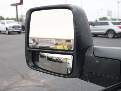 Used 2025 RAM 3500 Tradesman w/ Chrome Appearance Group image 8