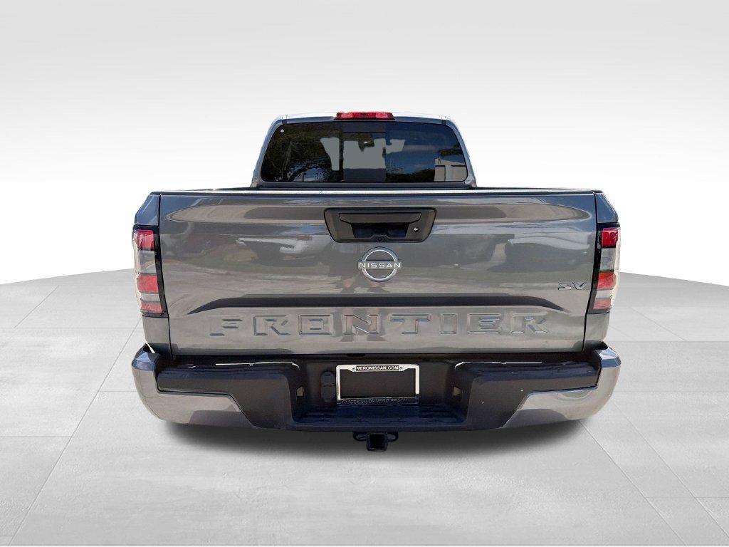 Used 2024 Nissan Frontier SV RWD image 6