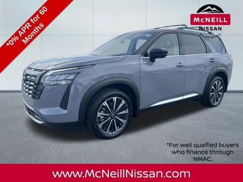 New 2026 Nissan Pathfinder Platinum image 3