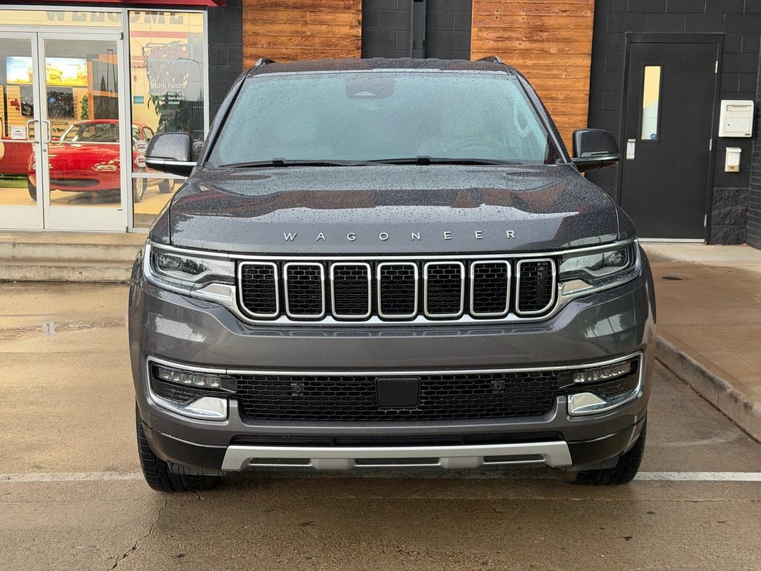 Used 2022 Jeep Wagoneer Series II AWD/4WD image 7