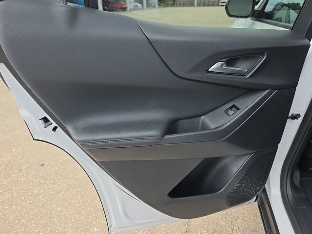 Used 2025 Chevrolet Equinox LT AWD/4WD image 12