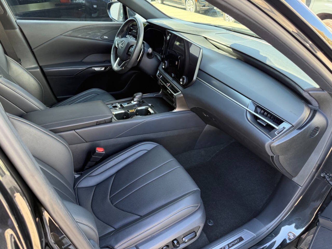 Used 2024 Lexus RX 350 F Sport w/ Convenience Package AWD/4WD image 33