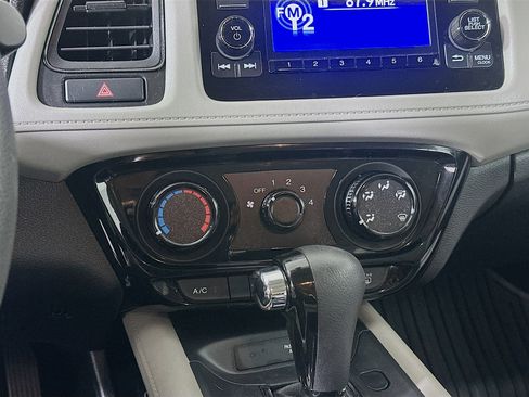Used 2019 Honda HR-V LX image 22