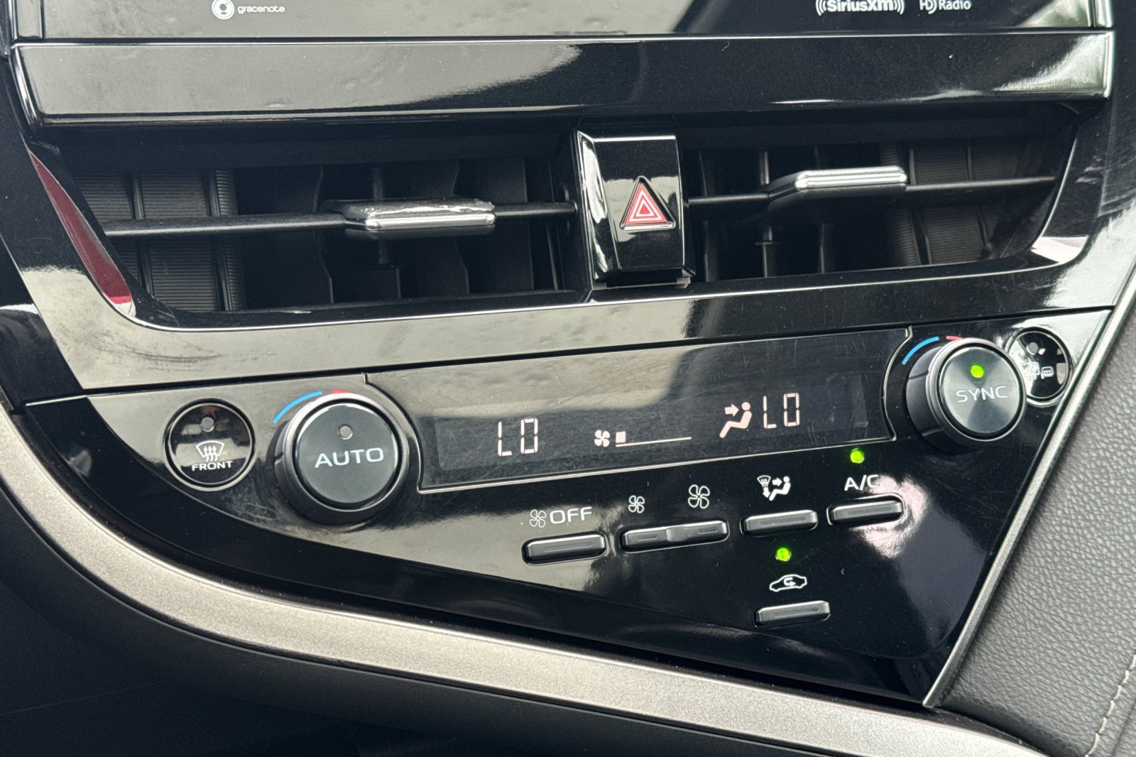 Certified 2022 Toyota Camry XSE FWD image 26