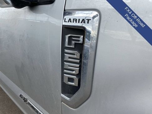 Used 2019 Ford F250 Lariat w/ Lariat Ultimate Package AWD/4WD image 9