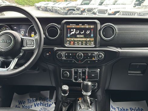 Certified 2023 Jeep Wrangler Unlimited Sahara w/ Cold Weather Group AWD/4WD image 19