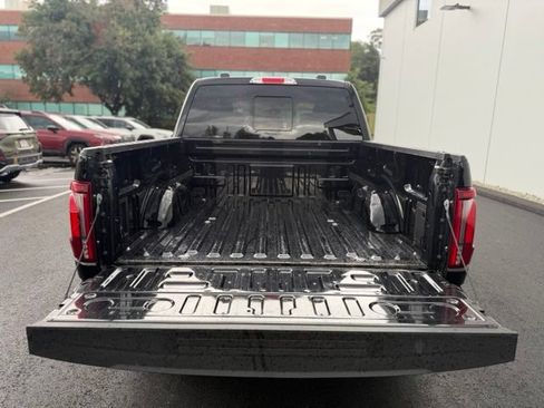 Used 2025 Ford F150 Lariat AWD/4WD image 24