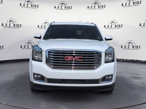 Used 2019 GMC Yukon SLT w/ Premium Edition image 2