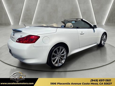 Used 2009 INFINITI G37 Convertible w/ Premium Pkg RWD image 4