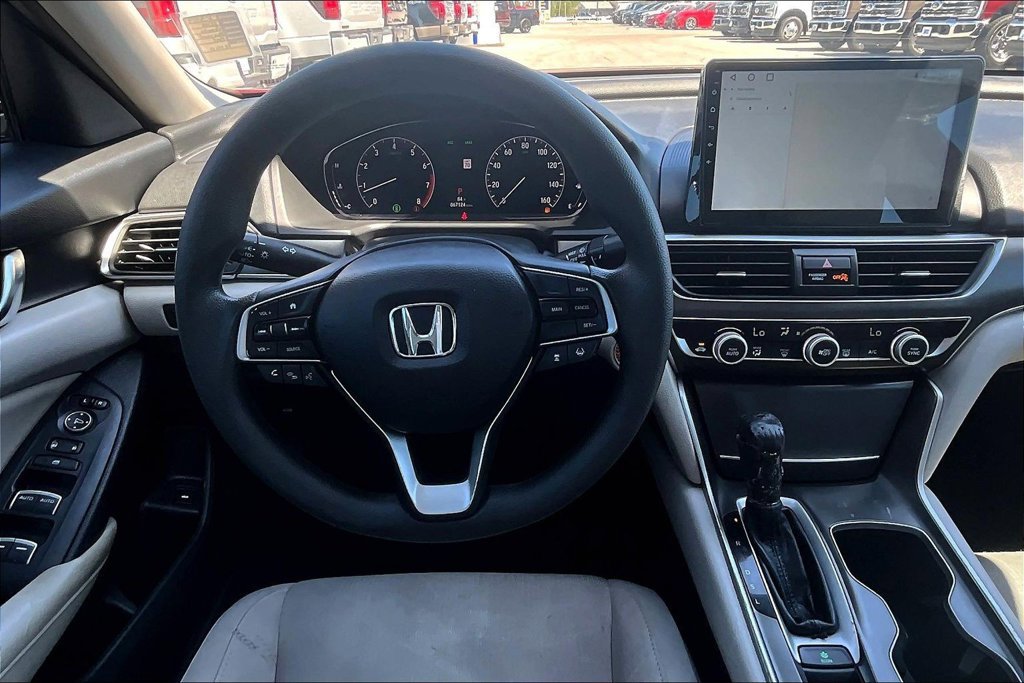 Used 2018 Honda Accord LX image 5