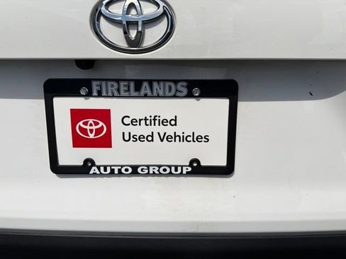 Certified 2024 Toyota RAV4 LE AWD/4WD image 10