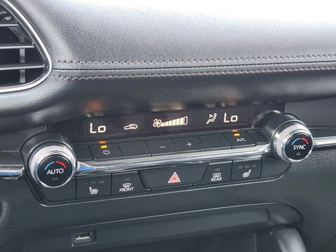 Used 2020 MAZDA MAZDA3 AWD Hatchback w/ Preferred Pkg image 23