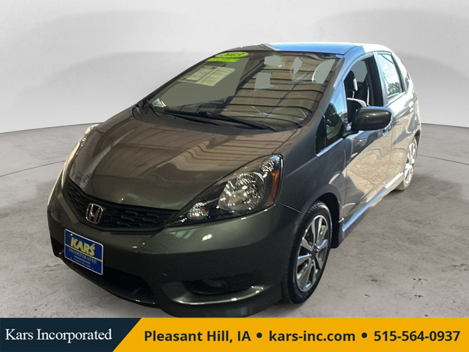 Used 2013 Honda Fit Sport image 1