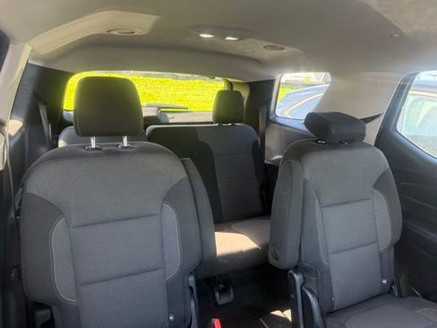 Used 2018 Chevrolet Traverse LT AWD/4WD image 6