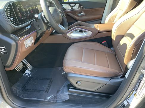 New 2026 Mercedes-Benz GLS 450 4MATIC image 20