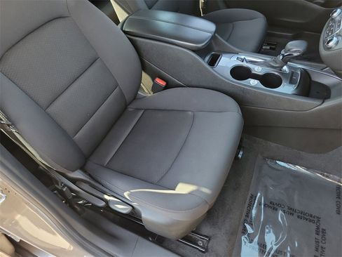 Used 2023 Chevrolet Malibu LT image 19