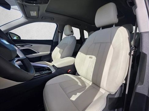 New 2025 Audi Q5 Premium image 15
