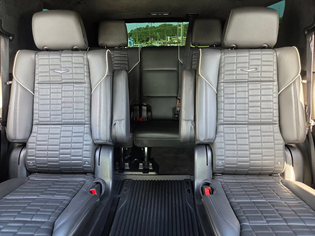 Used 2023 Cadillac Escalade V w/ Heavy-Duty Trailer Package AWD/4WD image 12