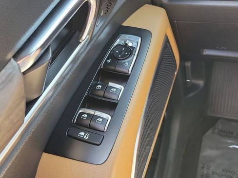 Used 2022 Kia Telluride SX w/ Towing Package FWD image 20