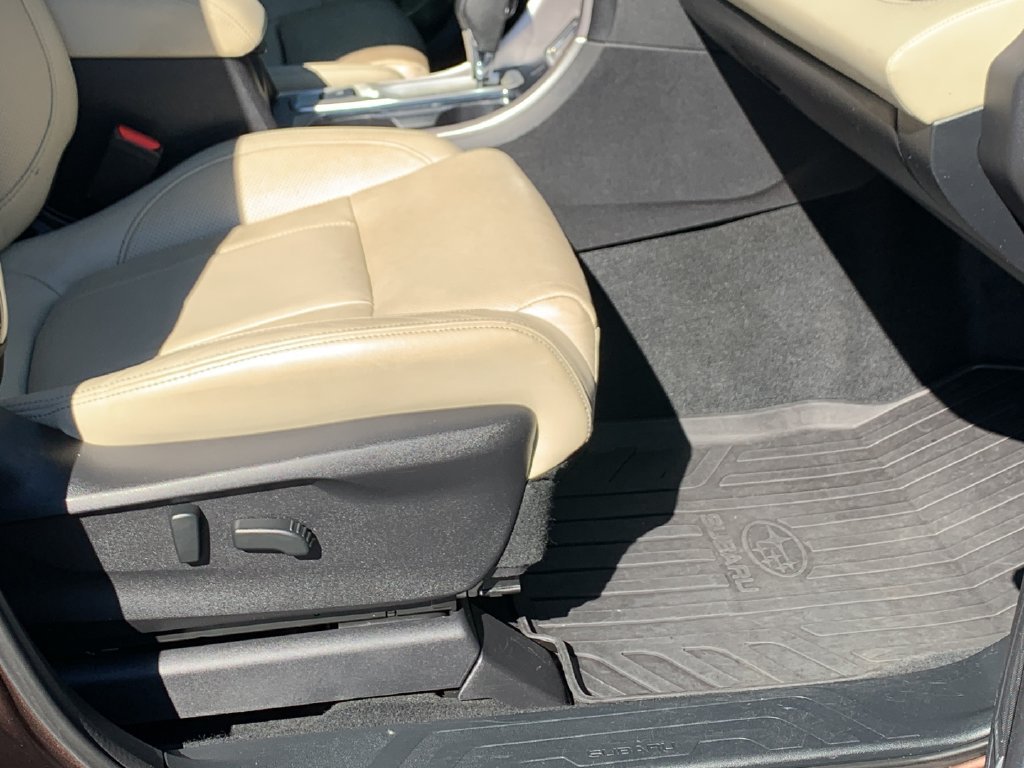 Used 2020 Subaru Ascent Limited w/ Technology Package AWD/4WD image 37